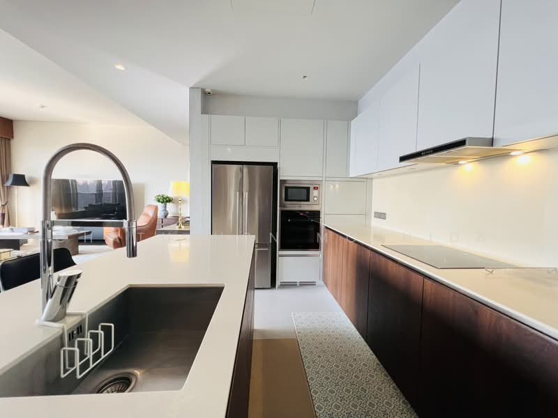 Tela Thonglor 13, Bangkok, 233 Soi Sukhumvit 55, Sukhumvit Road, Khlong Tan Nua, Watthana, Bangkok, 3 Bedrooms, 200 sqm, Condo For Sale, by Chatuphon Mochida, 500193791 - DDproperty.com