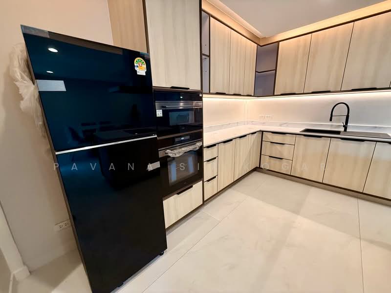 3-BR Townhouse, Bangkok, Khlong Tan Nua, Watthana, Bangkok, 3 Bedrooms, 230 sqm, Townhouse For Rent, by Pavana Sirikogar, 500193823 - DDproperty.com