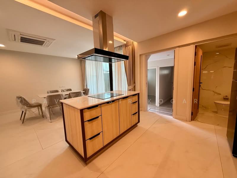 ทาวน์เฮ้าส์ 3-ห้องนอน, กรุงเทพ, คลองตันเหนือ, วัฒนา, กรุงเทพ, 230 ตร.ม., ทาวน์เฮ้าส์ ให้เช่า, โดย Pavana Sirikogar, 500193823 - DDproperty.com