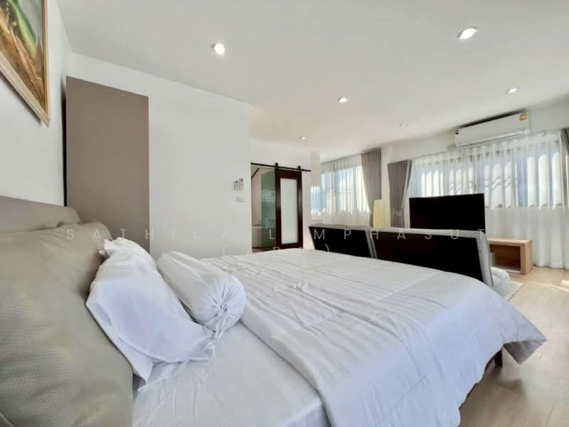 Hin Wong Niwet, Chon Buri (Pattaya), Na Chom Thian, Sattahip, Chon Buri (Pattaya), 3 Bedrooms, 300 sqm, Single Detached House For Sale, by Sathida Limphasut (App), 500193827 - DDproperty.com