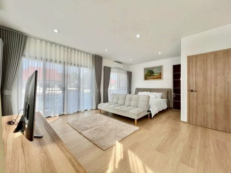 Hin Wong Niwet, Chon Buri (Pattaya), Na Chom Thian, Sattahip, Chon Buri (Pattaya), 3 Bedrooms, 300 sqm, Single Detached House For Sale, by Sathida Limphasut (App), 500193827 - DDproperty.com