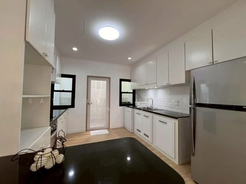 Hin Wong Niwet, Chon Buri (Pattaya), Na Chom Thian, Sattahip, Chon Buri (Pattaya), 3 Bedrooms, 300 sqm, Single Detached House For Sale, by Sathida Limphasut (App), 500193827 - DDproperty.com