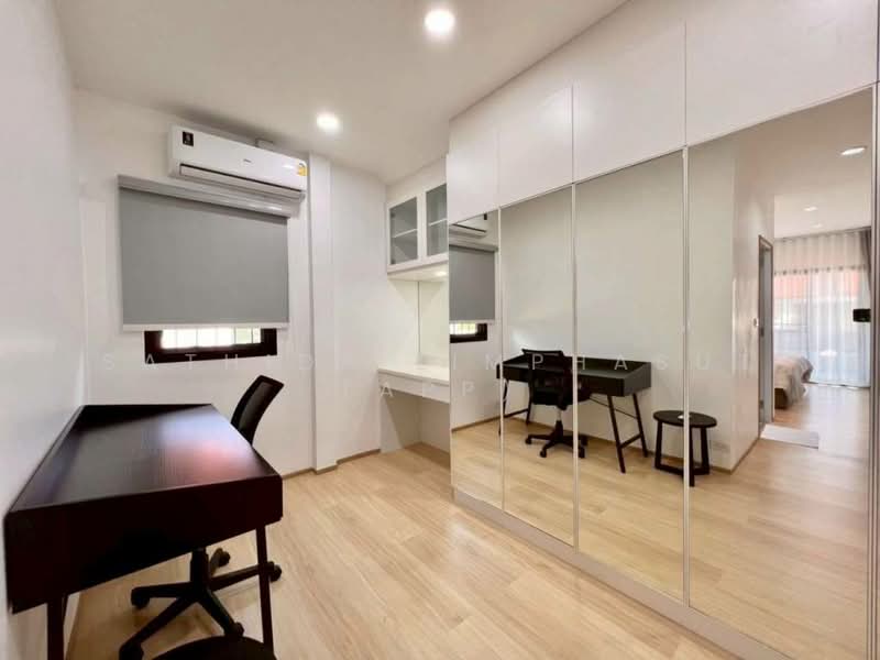 Hin Wong Niwet, Chon Buri (Pattaya), Na Chom Thian, Sattahip, Chon Buri (Pattaya), 3 Bedrooms, 300 sqm, Single Detached House For Sale, by Sathida Limphasut (App), 500193827 - DDproperty.com