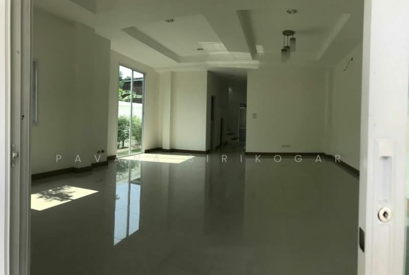 4-BR House, Bangkok, Bang Chak, Phra Khanong, Bangkok, 4 Bedrooms, 190 sqm, Single Detached House For Rent, by Pavana Sirikogar, 500193935 - DDproperty.com