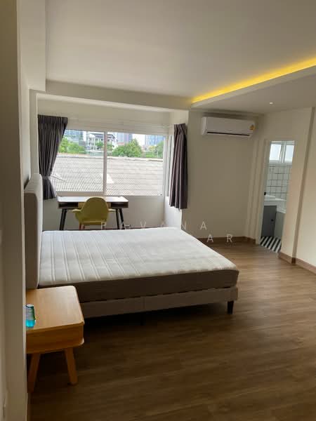 Khlong Tan Niwet Village, Bangkok, Khlong Tan Nuea, Watthana, Khlong Tan Nua, Watthana, Bangkok, 4 Bedrooms, 323 sqm, Townhouse For Rent, by Pavana Sirikogar, 500193985 - DDproperty.com