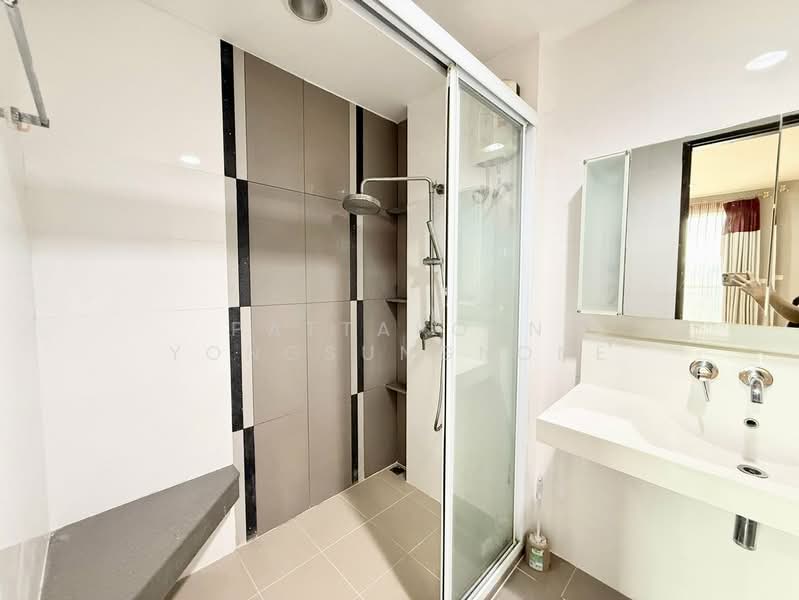 Rhythm Ratchada, Bangkok, 558 Ratchadaphisek Road, Samsen Nok, Huai Khwang, Bangkok, 1 Bedroom, 46 sqm, Condo For Sale, by Pattaporn Yongsungnone, 500193994 - DDproperty.com