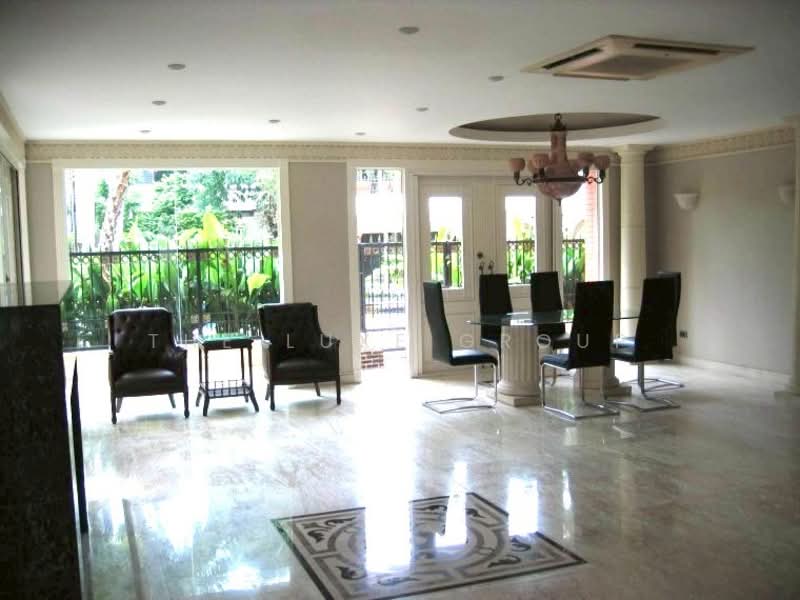 House in Ekkamai Soi 4, Bangkok, Khlong Toei, Khlong Toei, Bangkok, 3 Bedrooms, 350 sqm, Single Detached House For Rent, by The Luxe Group, 500194009 - DDproperty.com