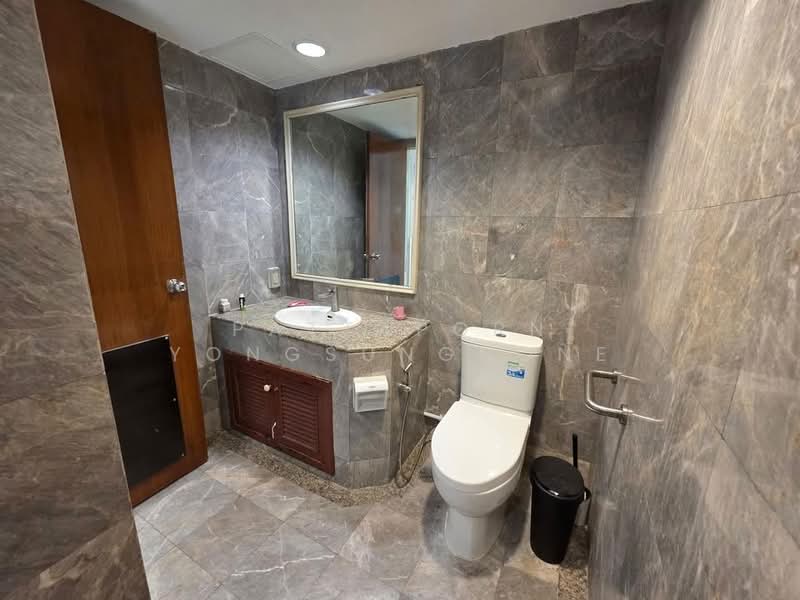 Baan Preuksasiri Suanplu, Bangkok, 185 Suan Phlu 6 Alley, Thung Maha Mek, Sathon, Bangkok, 2 Bedrooms, 100 sqm, Condo For Rent, by Pattaporn Yongsungnone, 500194016 - DDproperty.com