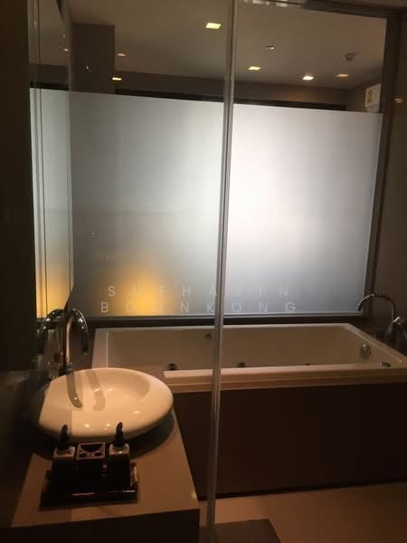 M Silom, Bangkok, 26 Narathiwas Ratchanakarin Road, Suriyawong, Bang Rak, Bangkok, 1 Bedroom, 47 sqm, Condo For Rent, by Suthasin Boonkong, 500194035 - DDproperty.com