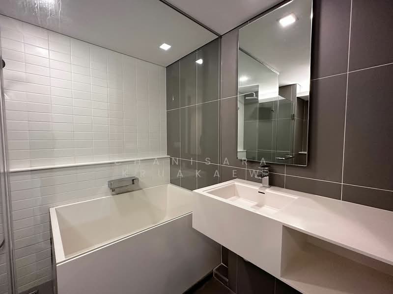 Siamese Sukhumvit 48, Bangkok, 1498 Soi Sukhumvit 48, Phra Kanong, Khlong Toei, Bangkok, 1 Bedroom, 43 sqm, Condo For Rent, by Utaiwan Kiatpanya, 500194099 - DDproperty.com