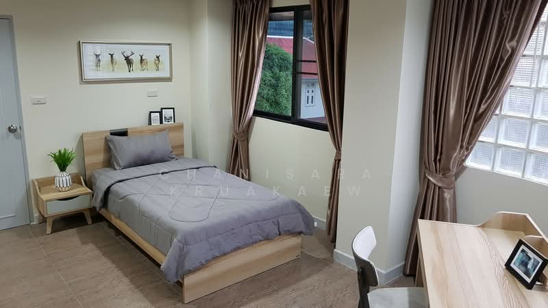 Sampoom Garden Condominium, Bangkok, ซอย 14 Sathorn, Silom, Bang Rak, Bangkok, 2 Bedrooms, 117 sqm, Condo For Rent, by Utaiwan Kiatpanya, 500194174 - DDproperty.com