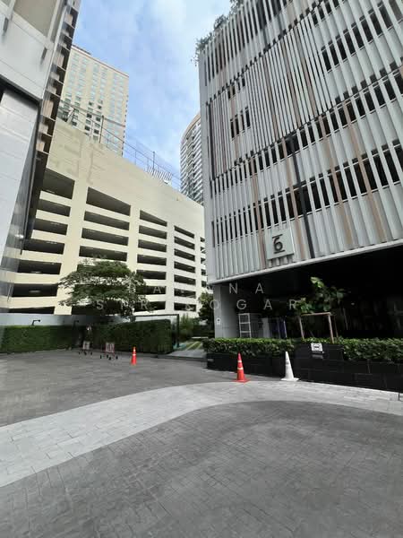 Park Origin Phrom Phong (Park 24), Bangkok, 68 Soi Sukhumvit 24, Khong Tan, Khlong Toei, Bangkok, 1 Bedroom, 29 sqm, Condo For Rent, by Pavana Sirikogar, 500194180 - DDproperty.com