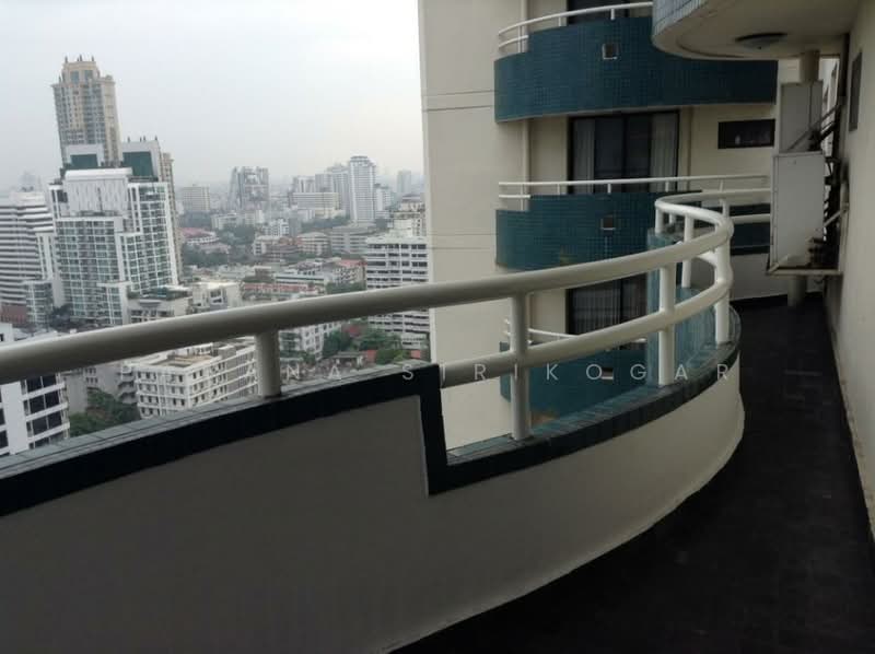 Las Colinas, Bangkok, Sukhumvit 21 Road, Khlongtoei Nua, Watthana, Bangkok, 2 Bedrooms, 185 sqm, Condo For Rent, by Pavana Sirikogar, 500194217 - DDproperty.com