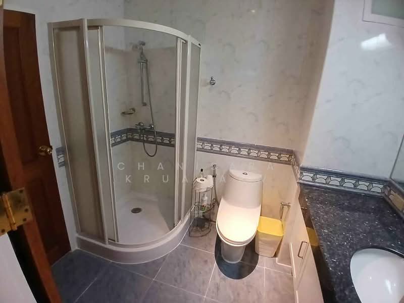 Baan Thanon Sarasin condominium, Bangkok, Sarasin, Lumphini, Pathum Wan, Bangkok, 2 Bedrooms, 104 sqm, Condo For Rent, by Chanisara Kruakaew, 500194234 - DDproperty.com