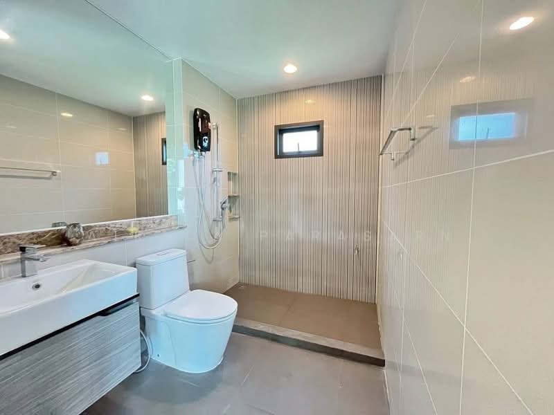 Setthasiri Pinklao – Kanchana, Bangkok, 159 Phutthamonthon Sai 2, Soi 24, Sala Thammasop, Thawi Watthana, Bangkok, 4 Bedrooms, 270 sqm, Single Detached House For Rent, by Airada Parasarn, 500194272 - DDproperty.com