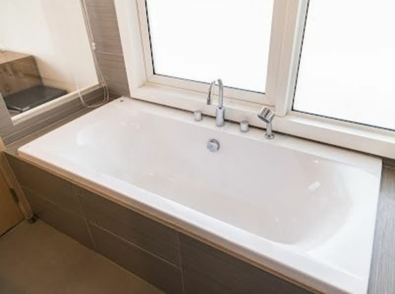 Siri At Sukhumvit, Bangkok, 902 Sukhumvit Road, Phra Kanong, Khlong Toei, Bangkok, 2 Bedrooms, 74 sqm, Condo For Rent, by Nakarin  Sookpaiboon, 500194275 - DDproperty.com