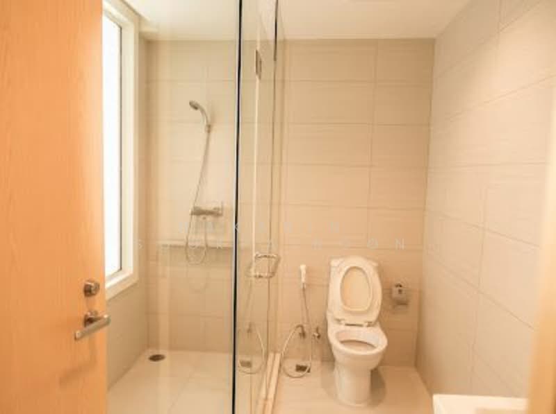 Siri At Sukhumvit, Bangkok, 902 Sukhumvit Road, Phra Kanong, Khlong Toei, Bangkok, 2 Bedrooms, 74 sqm, Condo For Rent, by Nakarin  Sookpaiboon, 500194275 - DDproperty.com