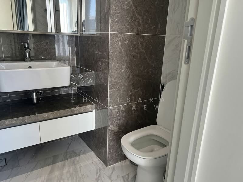 Fynn Asoke, Bangkok, 28 Sukhumvit 10 Alley, Khlong Toei, Khlong Toei, Bangkok, 1 Bedroom, 32 sqm, Condo For Rent, by Chanisara Kruakaew, 500194285 - DDproperty.com