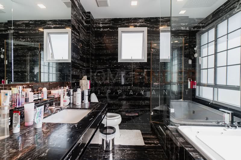 Narasiri Bangna, Samut Prakan, Bangna-Trad Road, Bangphli Yai, Bang Plee, Samut Prakan, 4 Bedrooms, 397 sqm, Single Detached House For Sale, by Kay Tippayanet, 500194295 - DDproperty.com