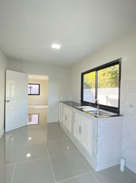 หมู่บ้านเมืองเอกรังสิต, Pathum Thani, ถนนพหลโยธิน ตำบลหลักหก อำเภอเมืองปทุมธานี, Lak Hok, Muang Pathum Thani, Pathum Thani, 4 Bedrooms, 250 sqm, Single Detached House For Sale, by ชลิภา ชัยยะกุลภา, 500194317 - DDproperty.com