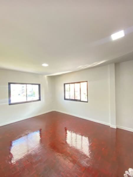 หมู่บ้านเมืองเอกรังสิต ถนนพหลโยธินตำบลหลักหก อำเภอเมืองปทุมธานี, ปทุมธานี, ถนนพหลโยธิน ตำบลหลักหก อำเภอเมืองปทุมธานี, หลักหก, เมืองปทุมธานี, ปทุมธานี, 250 ตร.ม., บ้านเดี่ยว ขาย, โดย ชลิภา ชัยยะกุลภา, 500194317 - DDproperty.com