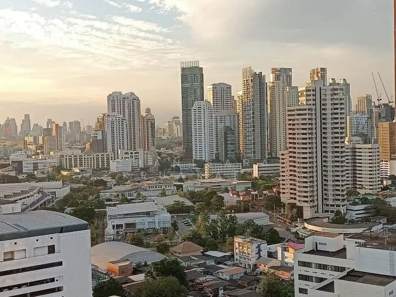 Oka Haus Sukhumvit 36, Bangkok, 3399 Rama 4 Road, Khong Tan, Khlong Toei, Bangkok, 1 Bedroom, 27 sqm, Condo For Rent, by Chanisara Kruakaew, 500194325 - DDproperty.com