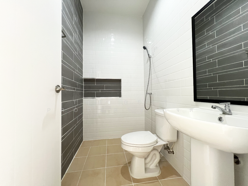 High Living 7, Chon Buri (Pattaya), 199 Thesaban Road 1, Nong Tamlung, Phan Thong, Chon Buri (Pattaya), 3 Bedrooms, 135 sqm, Townhouse For Sale, by The Best Property เจต, 500194390 - DDproperty.com