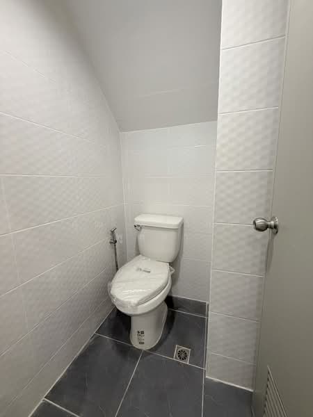 Rimsuan Donmuang, Bangkok, Si Khan, Don Mueang, Bangkok, 4 Bedrooms, 150 sqm, Townhouse For Sale, by คุณ ศศิวิภา พูลทา, 500194413 - DDproperty.com