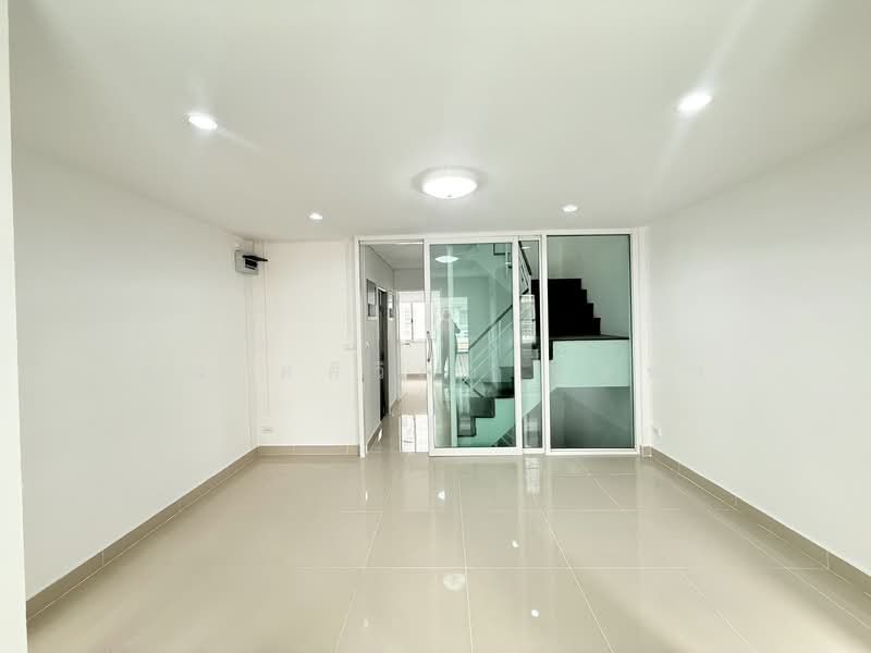 บ้านริมสวน ดอนเมือง ประชาอุทิศ12, กรุงเทพ, สีกัน, ดอนเมือง, กรุงเทพ, 150 ตร.ม., ทาวน์เฮ้าส์ ขาย, โดย คุณ ศศิวิภา พูลทา, 500194413 - DDproperty.com