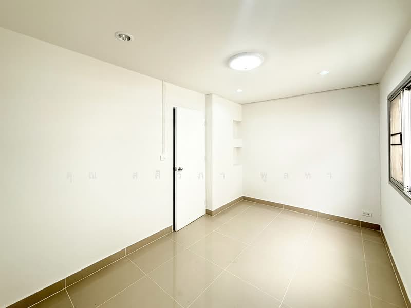 Rimsuan Donmuang, Bangkok, Si Khan, Don Mueang, Bangkok, 4 Bedrooms, 150 sqm, Townhouse For Sale, by คุณ ศศิวิภา พูลทา, 500194413 - DDproperty.com