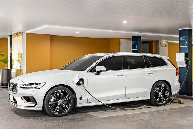 Noble Above Wireless-Ruamrudee, Bangkok, Wireless Road, Lumphini, Pathum Wan, Bangkok, 2 Bedrooms, 95 sqm, Condo For Rent, by Pavana Sirikogar, 500194429 - DDproperty.com