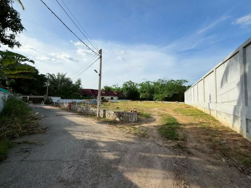 ขาย - ที่ดินเปล่าขนาด 904 ตารางเมตร ใกล้ทะเลสาบมับประชั่น, ชลบุรี