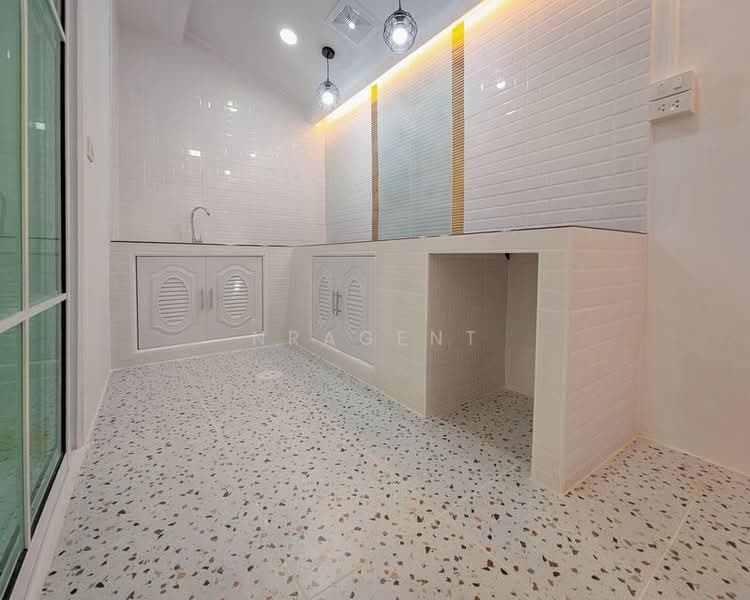 Suannon 2, Nonthaburi, Soi Suannon Village 2, Bang Krang, Muang Nonthaburi, Nonthaburi, 3 Bedrooms, 97 sqm, Townhouse For Sale, by NRagent, 500194463 - DDproperty.com