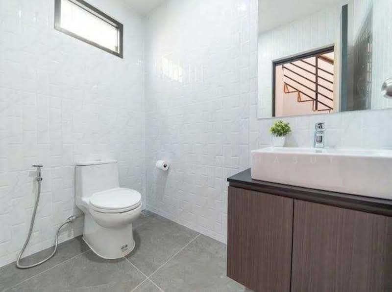 Pattaya Lagoon Village, Chon Buri (Pattaya), Nong Pru, Bang Lamung (Pattaya), Chon Buri (Pattaya), 6 Bedrooms, 200 sqm, Single Detached House For Sale, by Sathida Limphasut (App), 500194472 - DDproperty.com