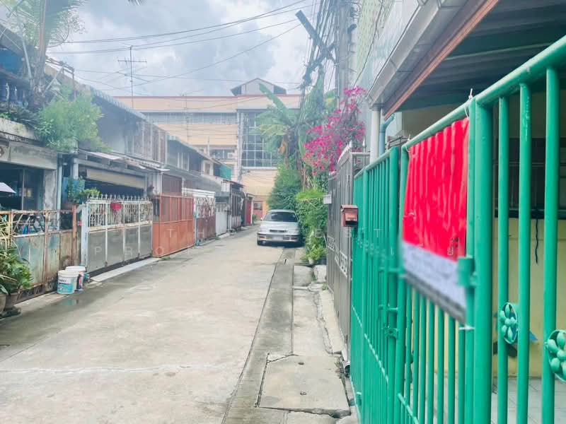 ทาวน์เฮ้าส์พระโขนง กรุงเทพมหานคร, Bangkok, Bang Chak, Phra Khanong, Bangkok, 3 Bedrooms, 120 sqm, Townhouse For Sale, by The Best Property เอีย, 500194474 - DDproperty.com