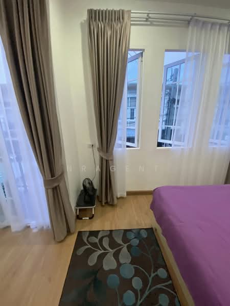 Golden City Pinklao-Charansanitwong, Nonthaburi, Bang Kruai-Sainoi Road, Bang Kruai, Bang Kruai, Nonthaburi, 4 Bedrooms, 135 sqm, Townhouse For Sale, by NRagent, 500194485 - DDproperty.com