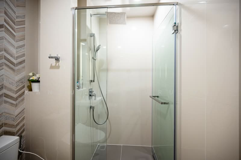 Oka Haus Sukhumvit 36, Bangkok, 3399 Rama 4 Road, Khong Tan, Khlong Toei, Bangkok, 2 Bedrooms, 41 sqm, Condo For Sale, by Kanrutai Dawruang, 500194492 - DDproperty.com