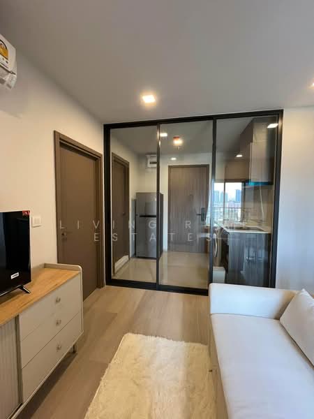 Life Phahon-Ladprao, Bangkok, 996 Phahonyothin Road, Jom Phon, Chatuchak, Bangkok, 1 Bedroom, 35 sqm, Condo For Rent, by Living Real Estates, 500194553 - DDproperty.com