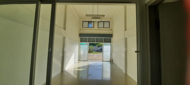 ให้เช่า - ตึกไอยรา พาณิชย์ 3ชั้น ถนนอนามัยงามเจริญ ท่าข้าม-บางขุนเทียน, กรุงเทพ