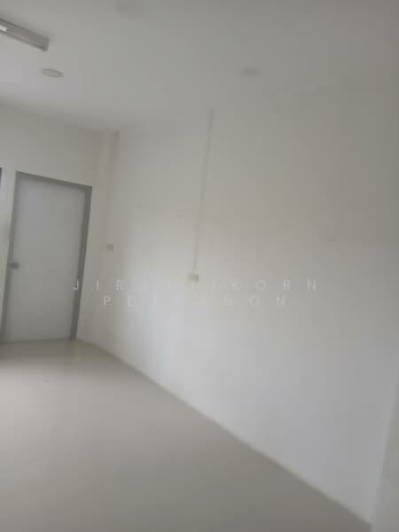 ให้เช่า - ตึกไอยรา พาณิชย์ 3ชั้น ถนนอนามัยงามเจริญ ท่าข้าม-บางขุนเทียน, กรุงเทพ