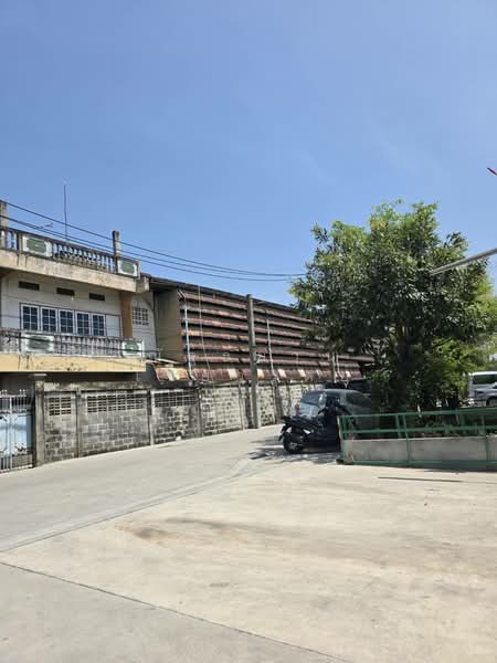 ขายที่ดินพร้มบ้านเดี่ยว 2 ชั้น ในซอยติวานนท์-ปากเกร็ด 28 ( เกร็ดมณี ) ใก้ลโรงเรียนสวนกุหลาบ, Nonthaburi, ติวานนท์, Bang Phut, Pak Kret, Nonthaburi, 4 Bedrooms, 300 sqm, Single Detached House For Sale, by ณัฐธยาน์ ไชยวรุตย์, 500194572 - DDproperty.com