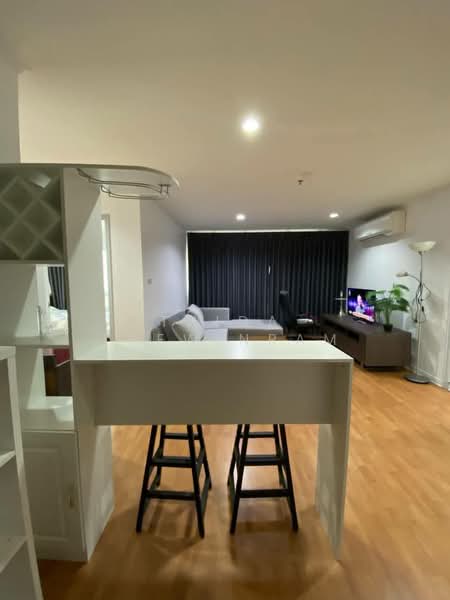 Lumpini Ville Sukhumvit 77, Bangkok, Sukhumvit 77 Road, Suan Luang, Suan Luang, Bangkok, 2 Bedrooms, 60 sqm, Condo For Rent, by Thida Thewinram, 500194585 - DDproperty.com