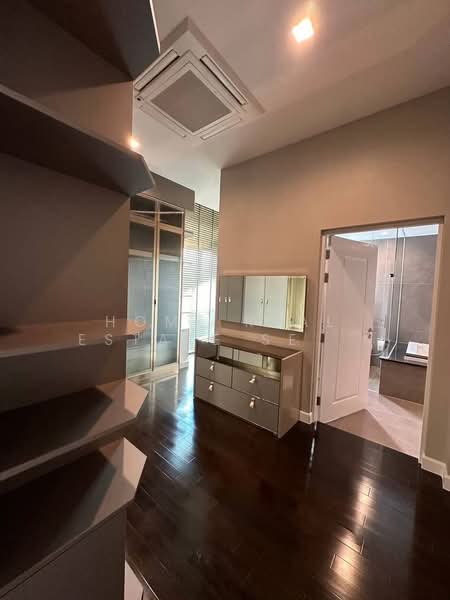 Grand Bangkok Boulevard Krungthepkritha : แกรนด์ บางกอก บูเลอวาร์ด กรุงเทพกรีฑา, กรุงเทพ, ถนน ศรีนครินทร์-ร่มเกล้า, คลองสามประเวศ, ลาดกระบัง, กรุงเทพ, 604 ตร.ม., บ้านเดี่ยว ขาย, โดย HOME Real Estate Service, 500194607 - DDproperty.com