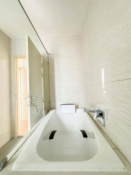 Maru Ekkamai 2, Bangkok, 70-5 Sukhumvit 63 Road, Phra Kanong Nua, Watthana, Bangkok, 2 Bedrooms, 55 sqm, Condo For Sale, by AREA66 Real Estate Co.,Ltd, 500194709 - DDproperty.com