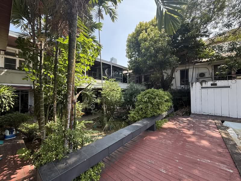 ขายบ้านซอยทองหล่อ 25 เหมาะสำหรับสร้างบ้านพักอาศัย, กรุงเทพ, สุขุมวิท 55, คลองตันเหนือ, วัฒนา, กรุงเทพ, 500 ตร.ม., บ้านเดี่ยว ขาย, โดย Suchanya Piboonwiput, 500194722 - DDproperty.com