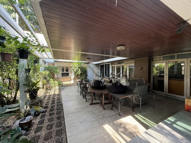 ขายบ้านซอยทองหล่อ 25 เหมาะสำหรับสร้างบ้านพักอาศัย, กรุงเทพ, สุขุมวิท 55, คลองตันเหนือ, วัฒนา, กรุงเทพ, 500 ตร.ม., บ้านเดี่ยว ขาย, โดย Suchanya Piboonwiput, 500194722 - DDproperty.com