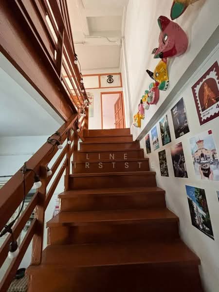 3-story Commercial Building in Soi Saint Louis 3 (Sathorn), Corner unit on the main road, Bangkok, Thung Wat Don, Sathon, Bangkok, , 138 sqm, Shophouse For Rent, by LINE @firststep, 500194761 - DDproperty.com