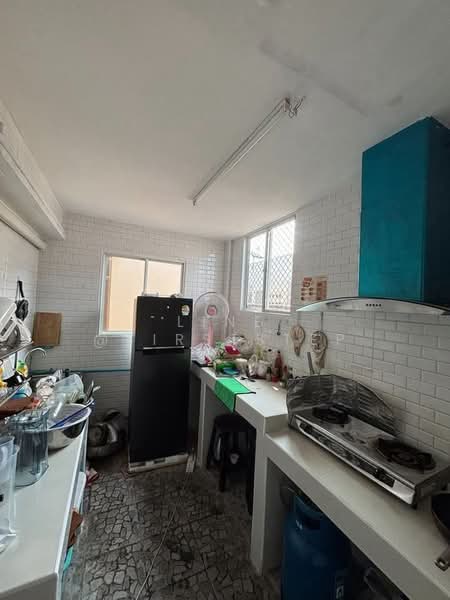 3-story Commercial Building in Soi Saint Louis 3 (Sathorn), Corner unit on the main road, Bangkok, Thung Wat Don, Sathon, Bangkok, , 138 sqm, Shophouse For Rent, by LINE @firststep, 500194761 - DDproperty.com