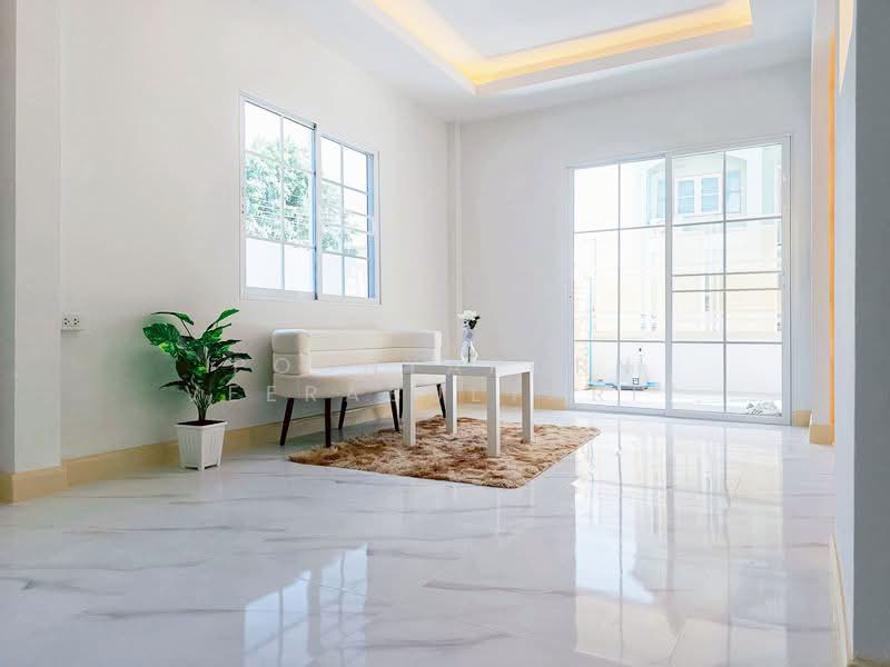 Buathong Thani Park : บัวทองธานี พาร์ค, Nonthaburi, Bang Bua Thong, Bang Bua Thong, Nonthaburi, 5 Bedrooms, 208 sqm, Townhouse For Sale, by Poonyaporn Veerabulyarit, 500194783 - DDproperty.com