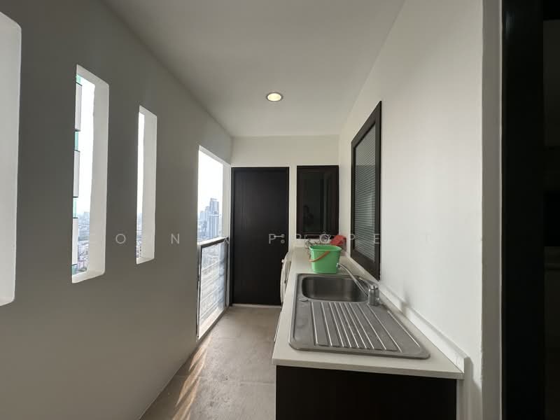 Sathorn Gardens, Bangkok, 39 South Sathorn Road, Thung Maha Mek, Sathon, Bangkok, 3 Bedrooms, 200 sqm, Condo For Rent, by Connex Property, 500194817 - DDproperty.com